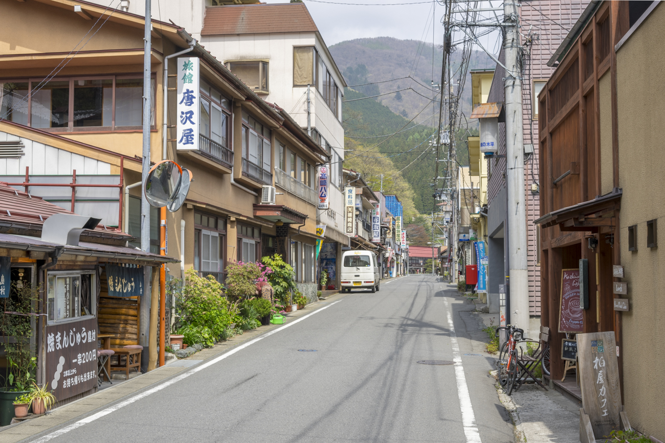 柏屋カフェの商店街